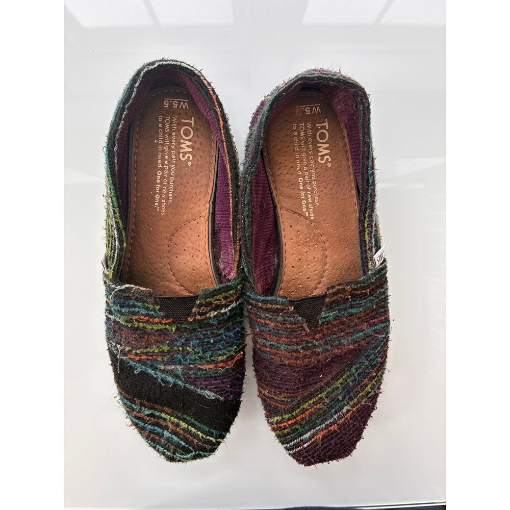 TOMS Women’s Classic Slip-On Flats – Multicolor Woven Textile – Size 5.5
